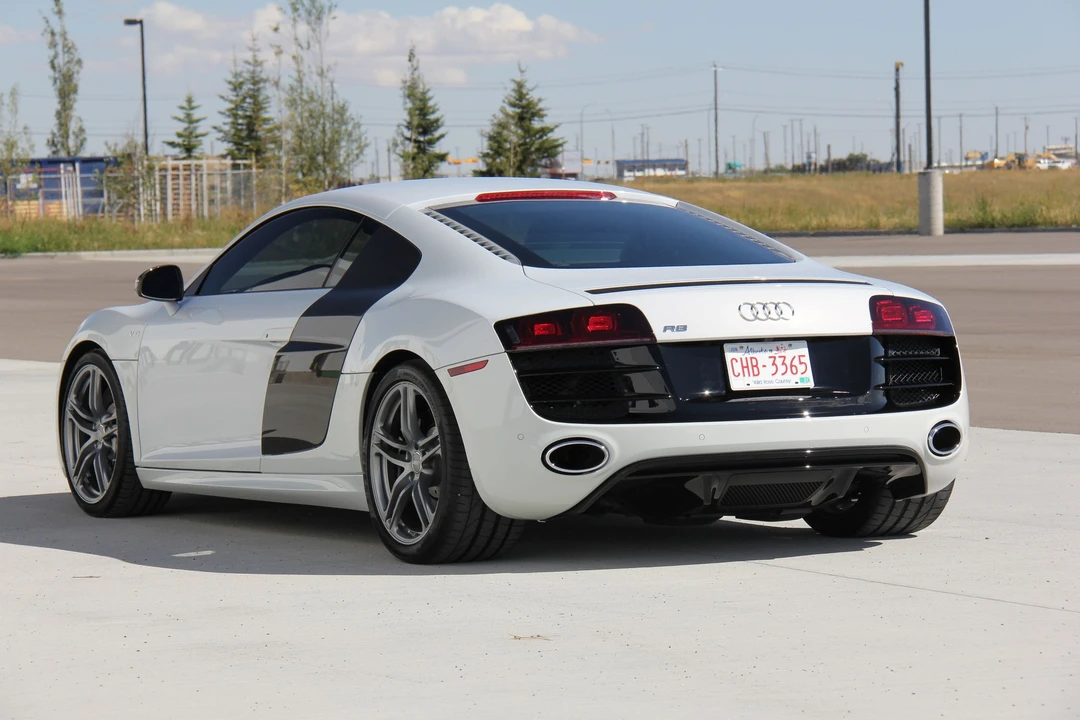 2010 Audi 42 R8 - Image 3 of 12