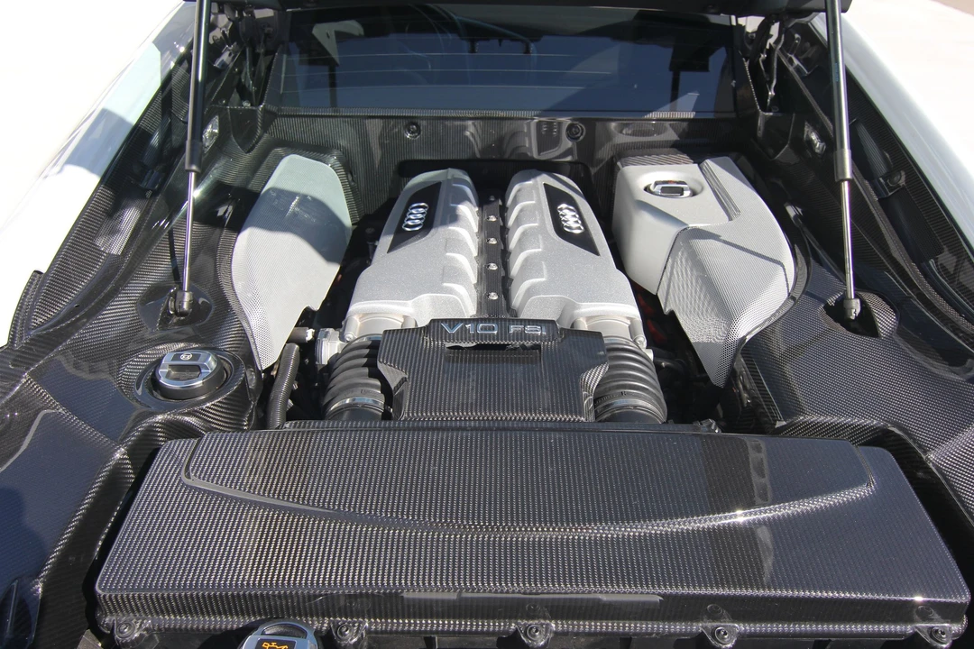 2010 Audi 42 R8 - Image 4 of 12