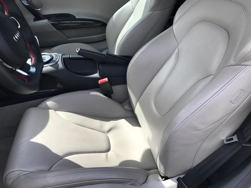 2010 Audi 42 R8 - Image 3 of 16