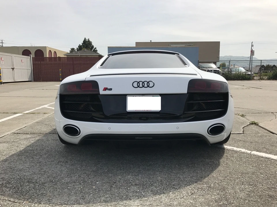 2010 Audi 42 R8 - Image 12 of 16