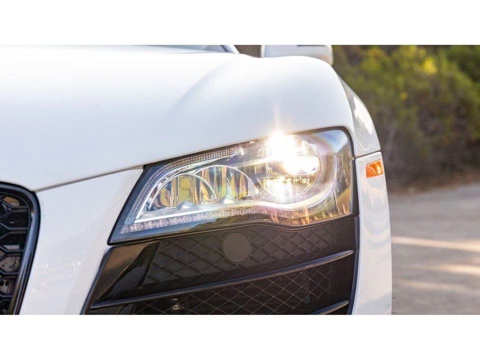 2010 Audi 42 R8 - Image 12 of 20