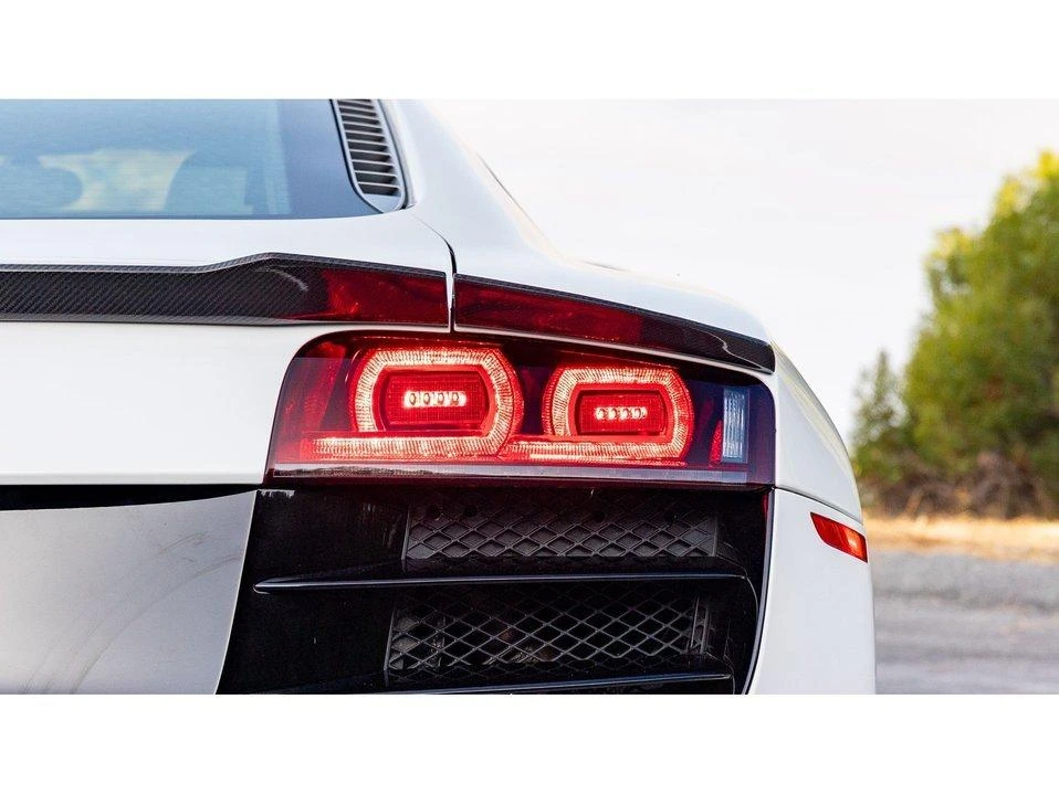 2010 Audi 42 R8 - Image 17 of 20
