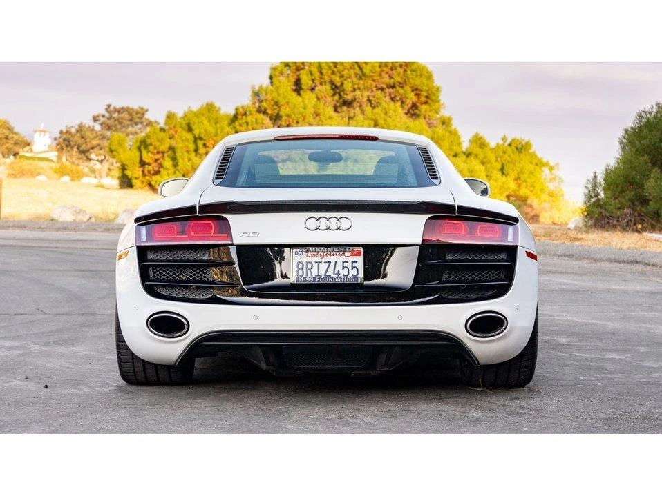 2010 Audi 42 R8 - Image 6 of 20