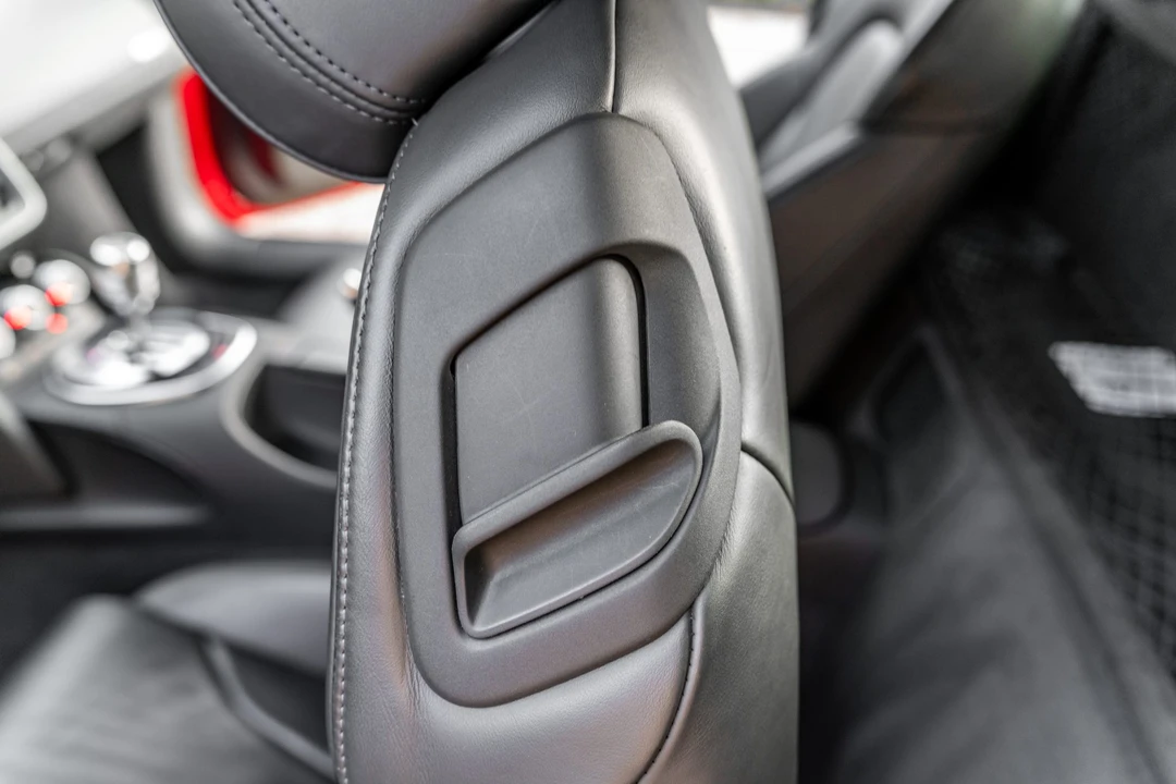 2010 Audi 42 R8 - Image 30 of 31
