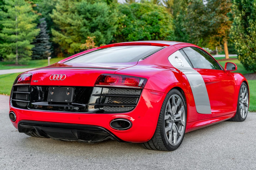 2010 Audi 42 R8 - Image 6 of 31
