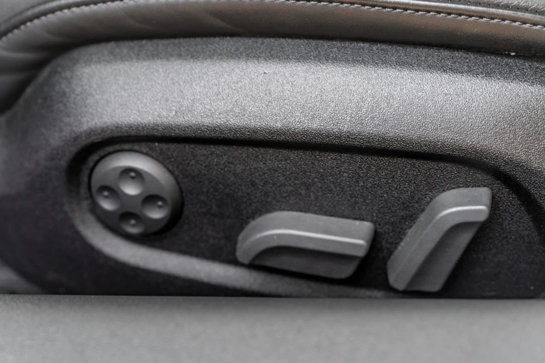 2010 Audi 42 R8 - Image 31 of 31