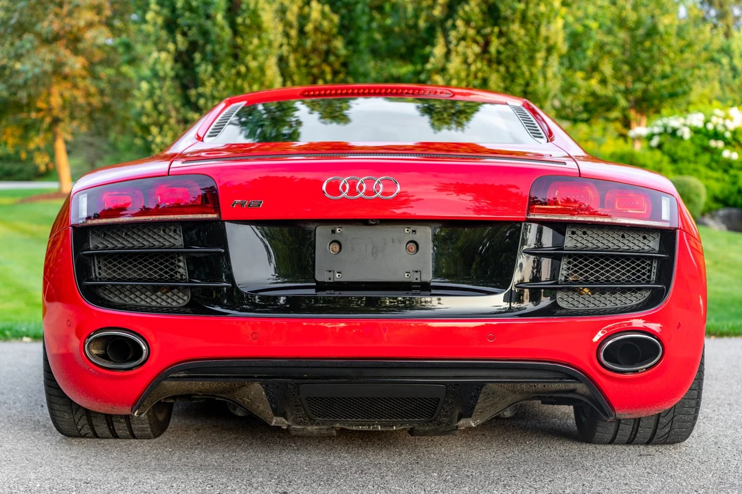 2010 Audi 42 R8 - Image 7 of 31