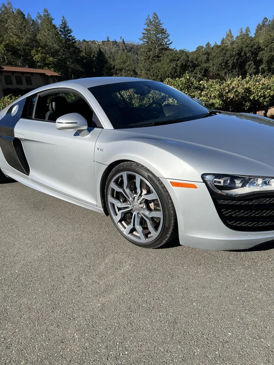 2010 Audi 42 R8 - Image 26 of 31