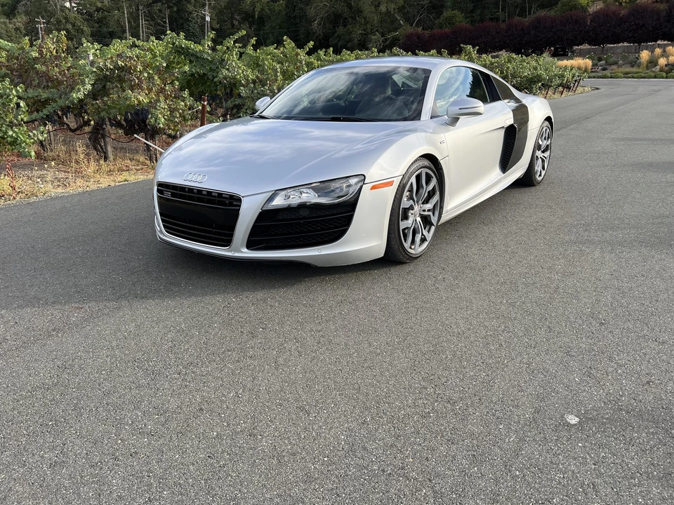 2010 Audi 42 R8 - Image 3 of 31