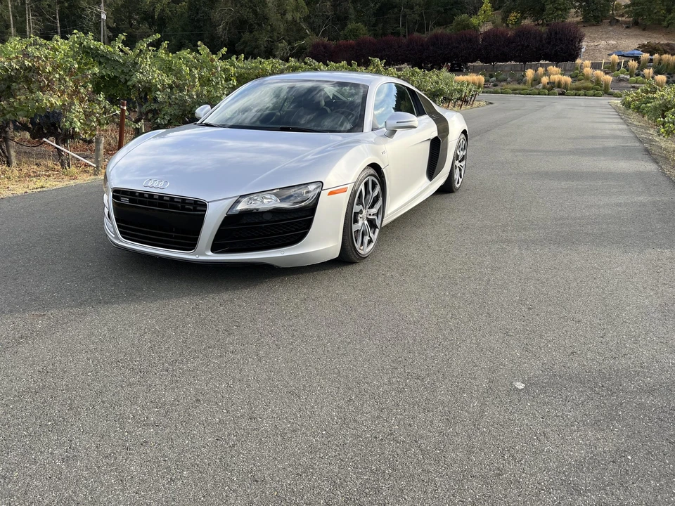 2010 Audi 42 R8 - Image 4 of 31