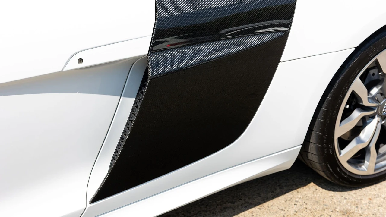 2010 Audi 42 R8 - Image 27 of 31