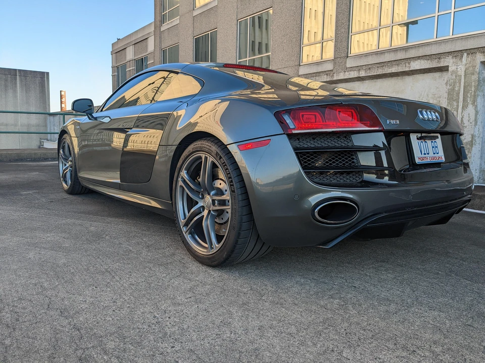 2010 Audi 42 R8 - Image 9 of 31