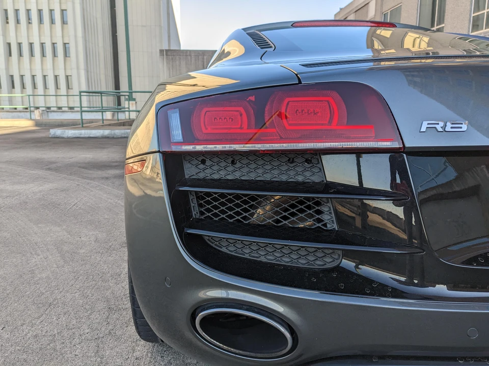 2010 Audi 42 R8 - Image 23 of 31