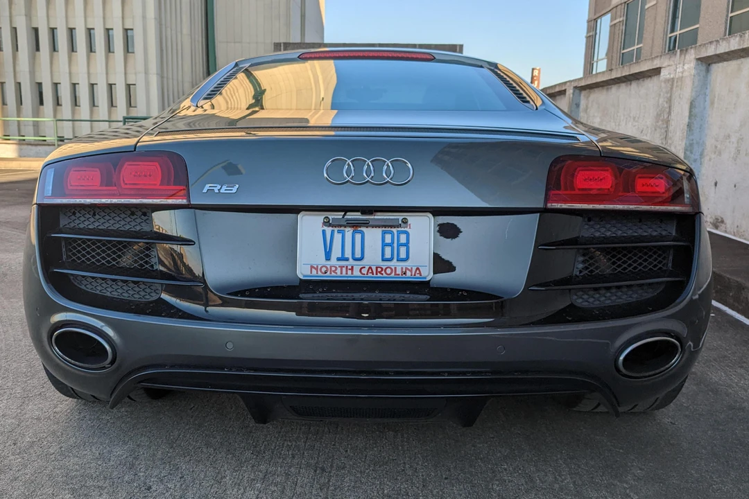 2010 Audi 42 R8 - Image 5 of 31