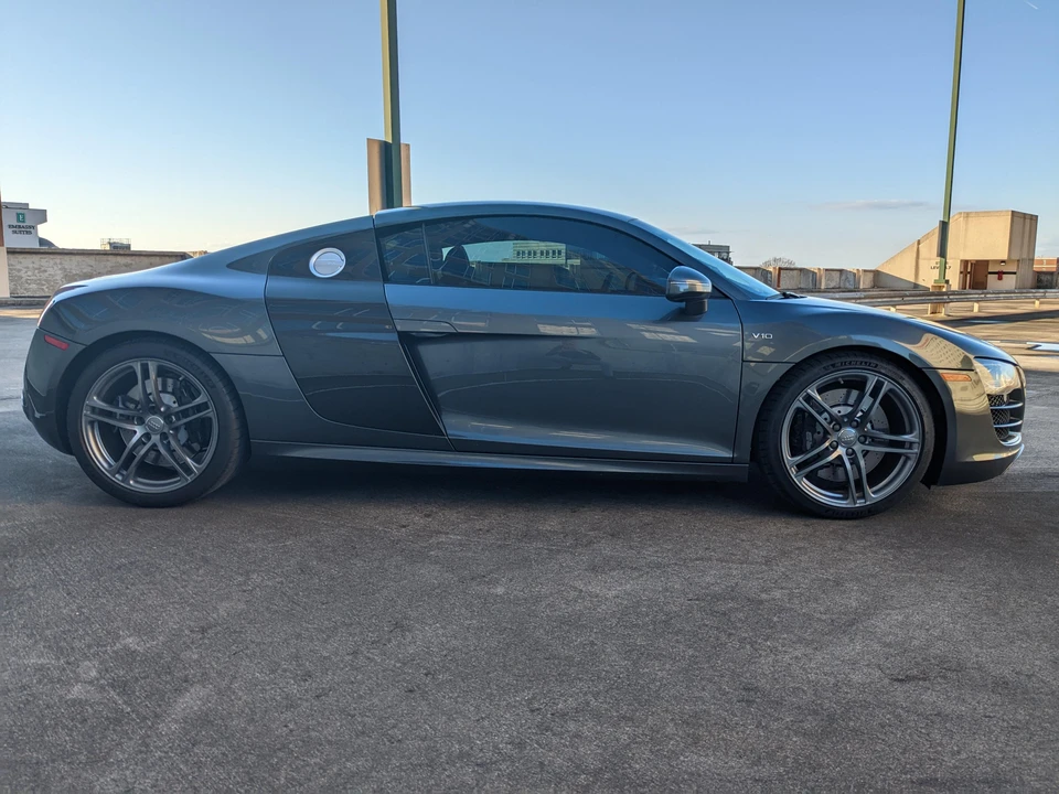 2010 Audi 42 R8 - Image 14 of 31