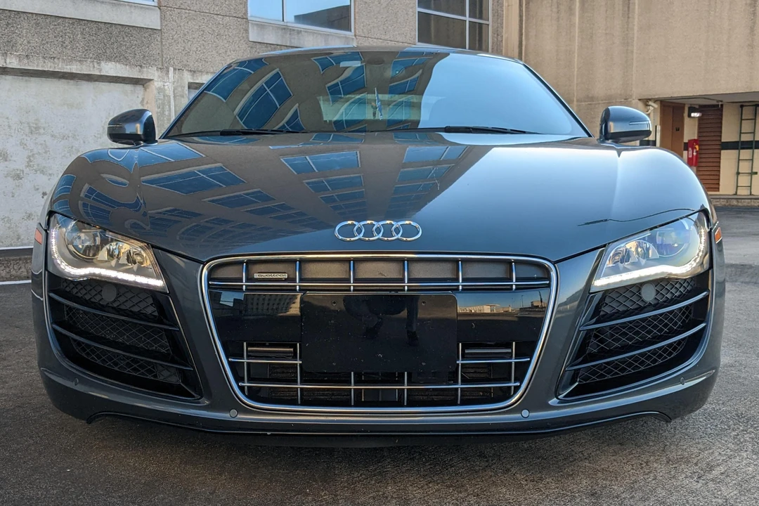 2010 Audi 42 R8 - Image 2 of 31