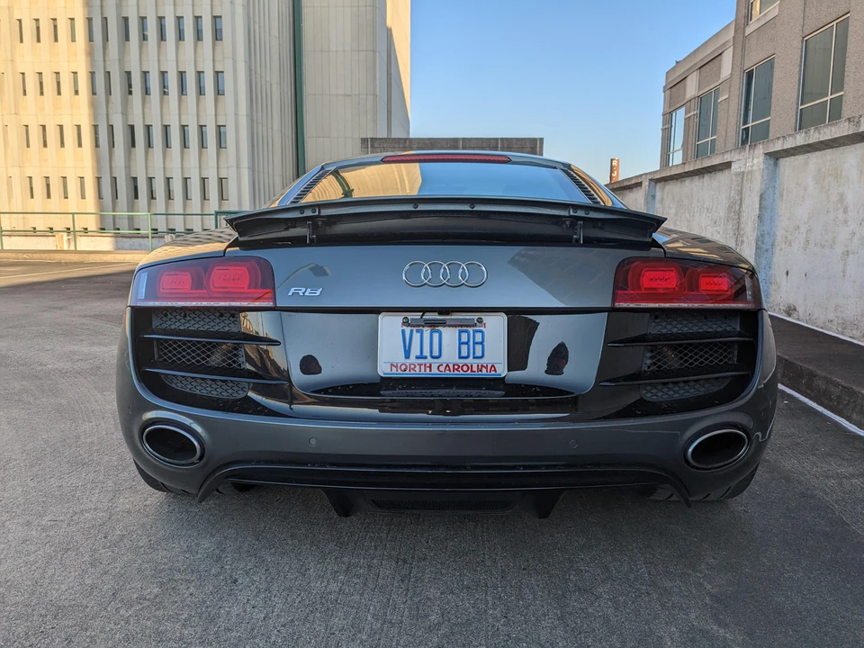 2010 Audi 42 R8 - Image 12 of 31