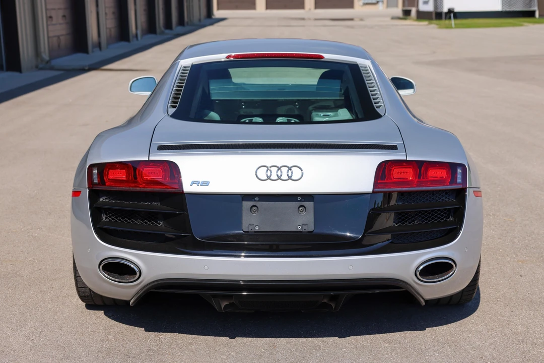 2010 Audi 42 R8 - Image 5 of 31