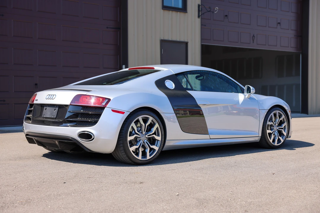 2010 Audi 42 R8 - Image 13 of 31