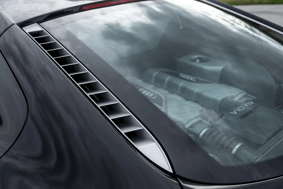 2010 Audi 42 R8 - Image 30 of 31
