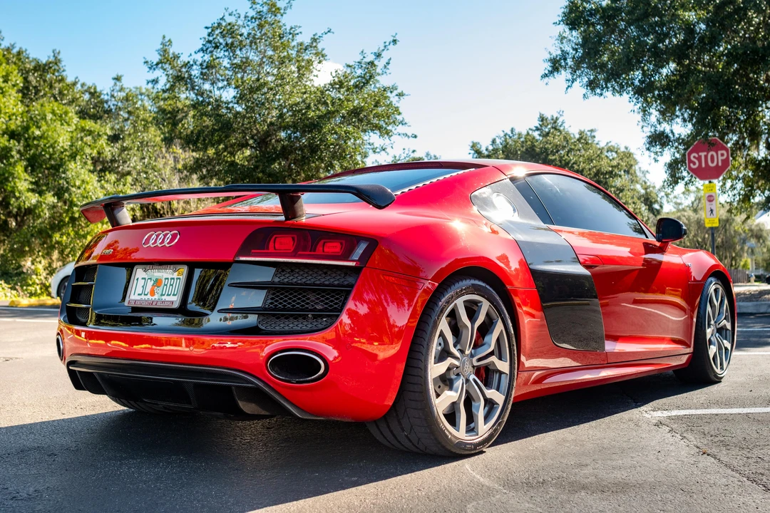 2010 Audi 42 R8 - Image 8 of 31