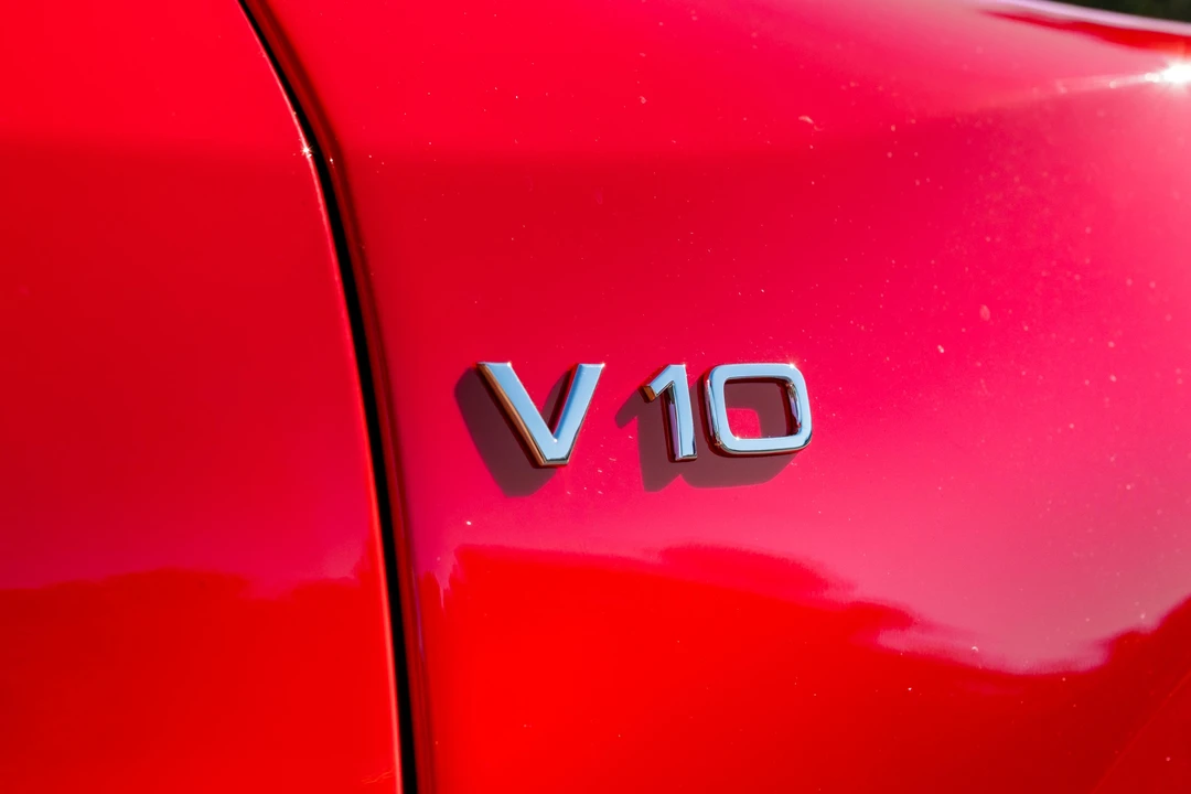 2010 Audi 42 R8 - Image 29 of 31