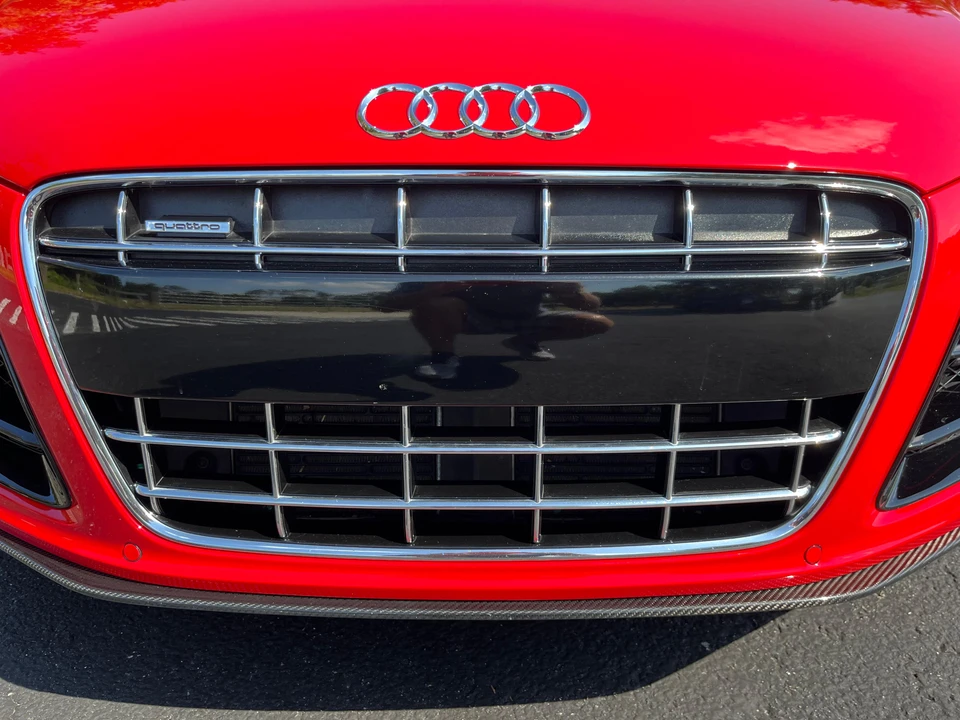 2010 Audi 42 R8 - Image 12 of 31