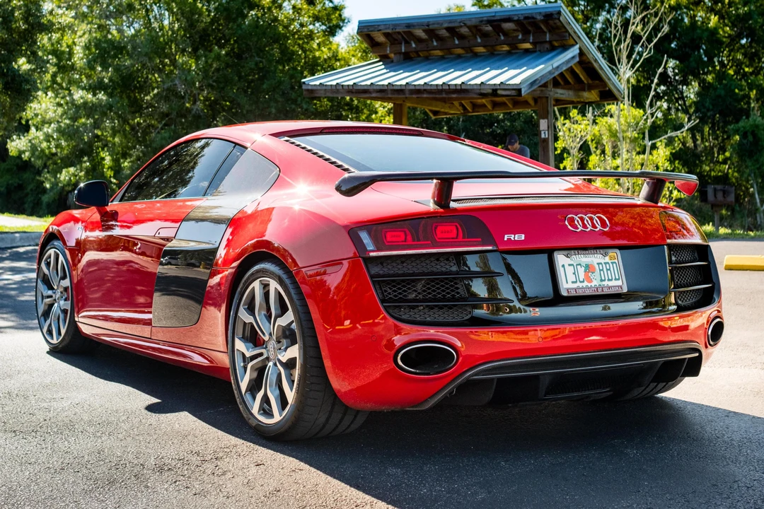 2010 Audi 42 R8 - Image 4 of 31