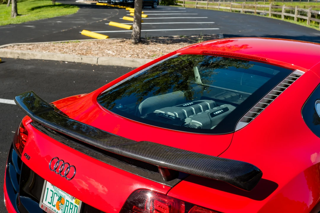 2010 Audi 42 R8 - Image 22 of 31