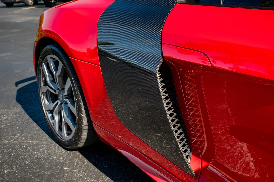 2010 Audi 42 R8 - Image 27 of 31