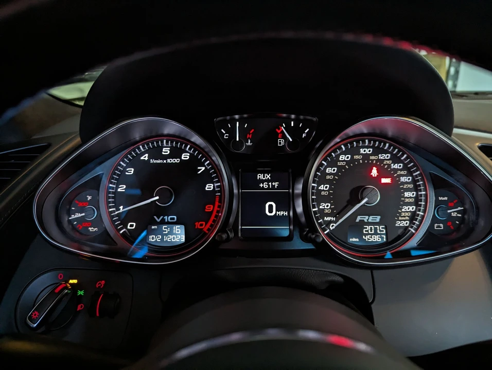 2010 Audi 42 R8 - Image 6 of 12