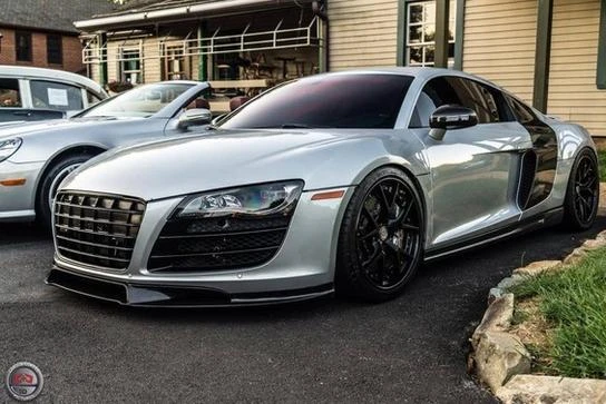 2010 Audi 42 R8 - Image 2 of 5
