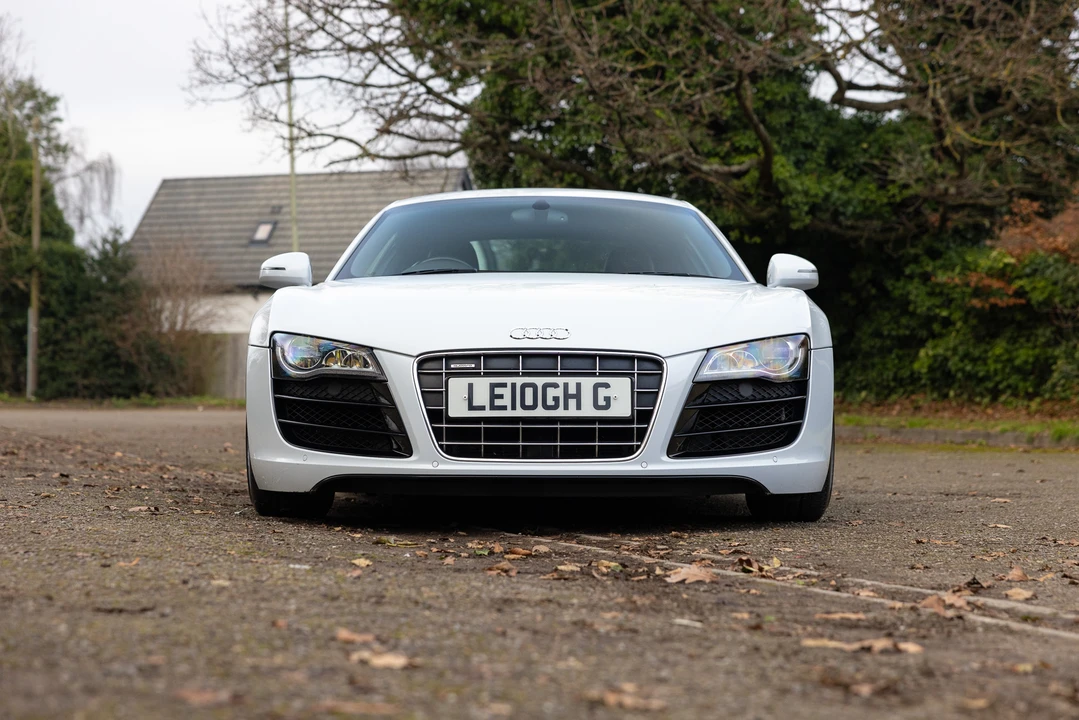 2010 Audi 42 R8 - Image 2 of 31