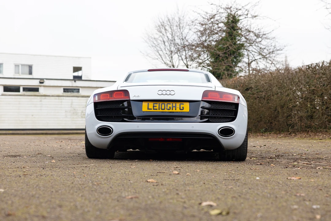 2010 Audi 42 R8 - Image 6 of 31