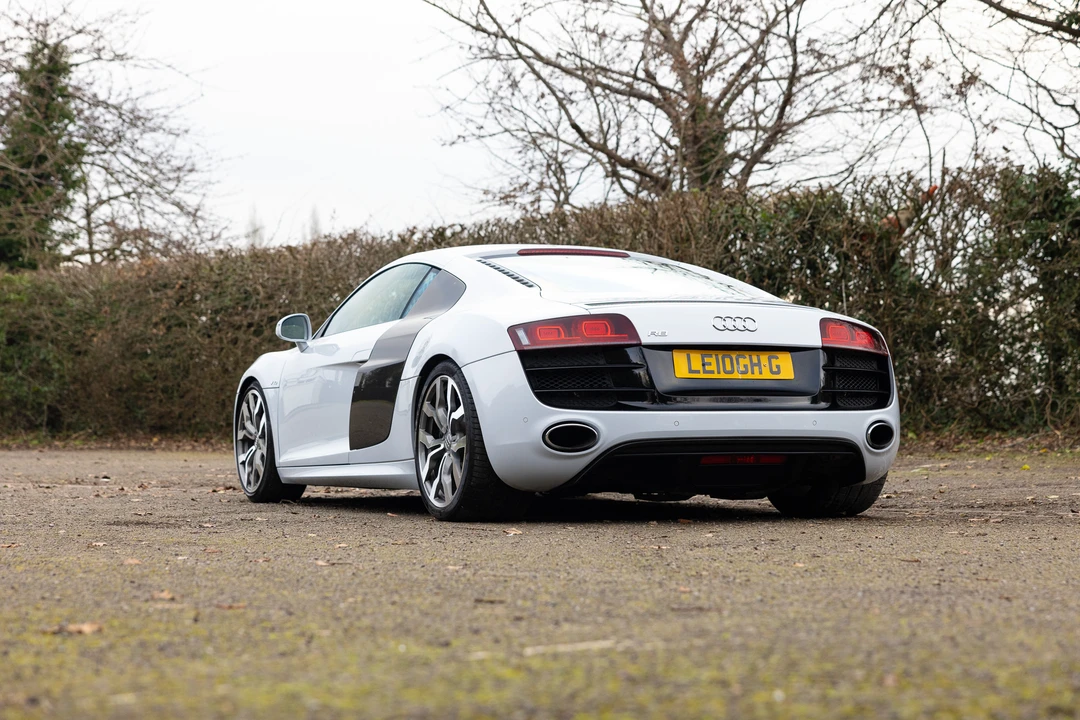 2010 Audi 42 R8 - Image 7 of 31
