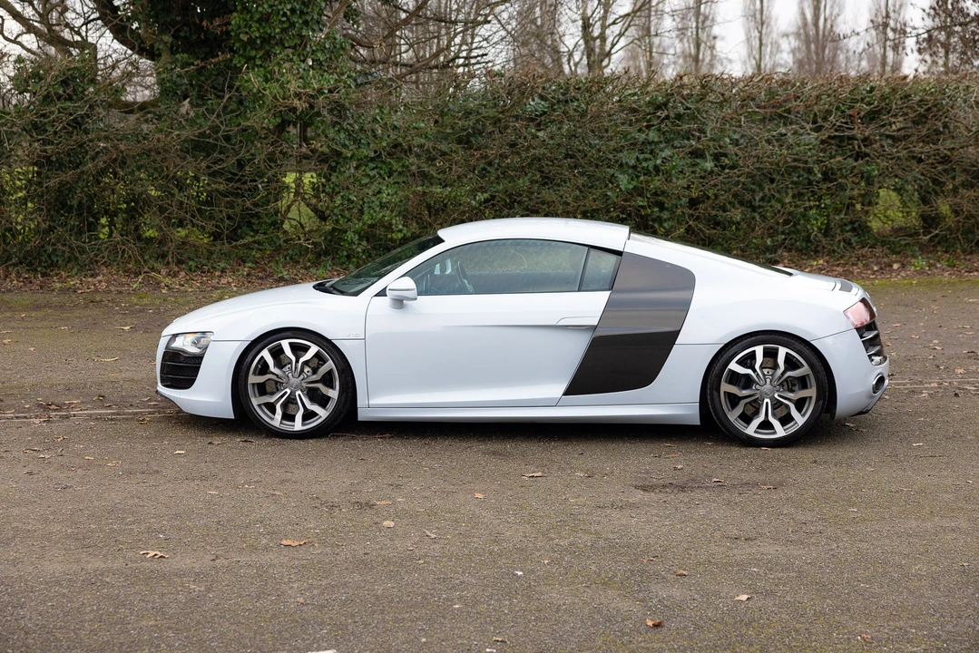 2010 Audi 42 R8 - Image 16 of 31