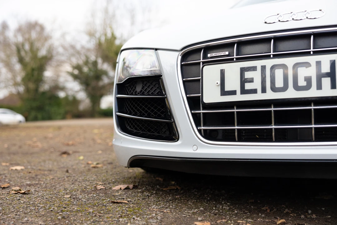 2010 Audi 42 R8 - Image 25 of 31