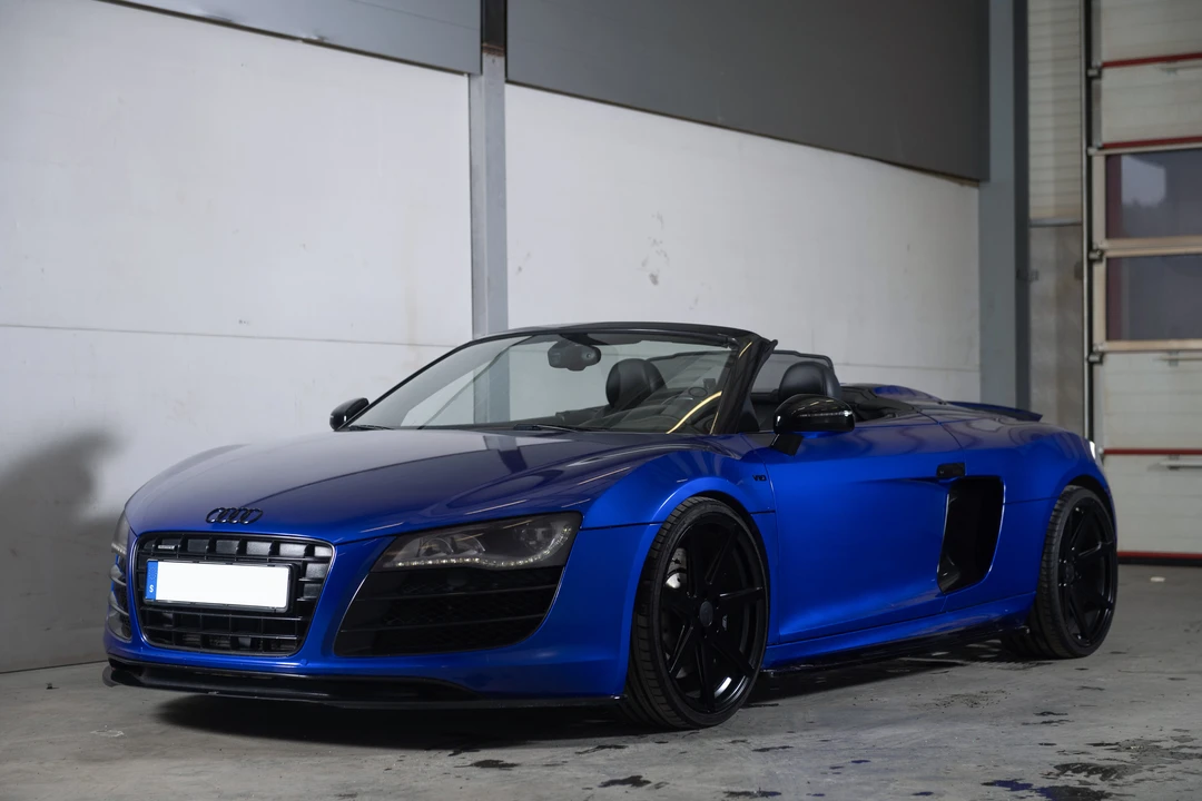 2010 Audi 42 R8 - Image 2 of 31