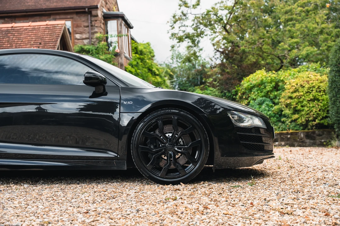 2010 Audi 42 R8 - Image 27 of 31