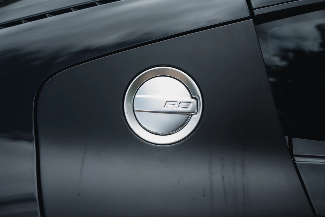 2010 Audi 42 R8 - Image 18 of 31