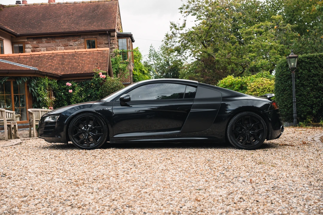 2010 Audi 42 R8 - Image 4 of 31