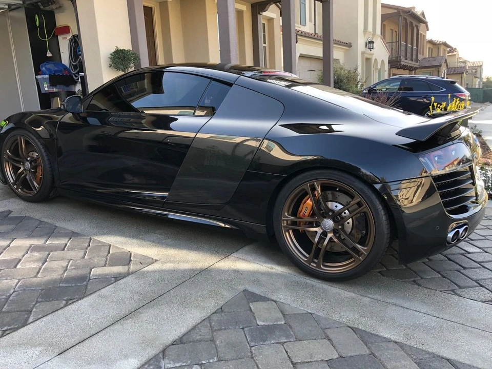 2010 Audi 42 R8 - Image 2 of 13