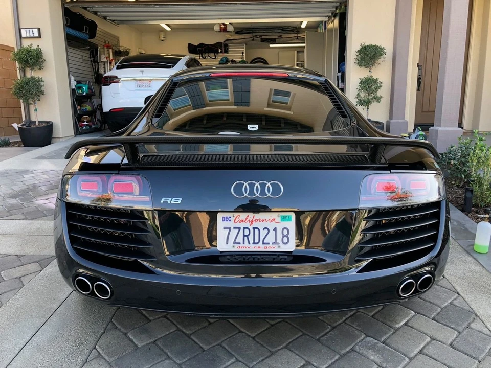 2010 Audi 42 R8 - Image 5 of 13