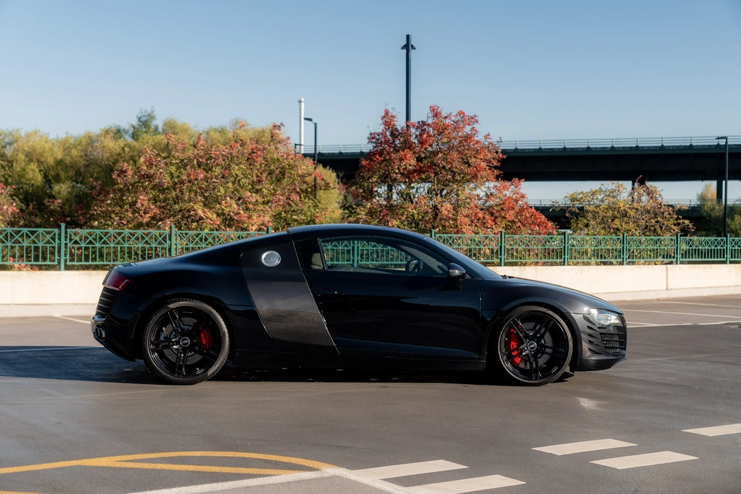 2010 Audi 42 R8 - Image 8 of 31