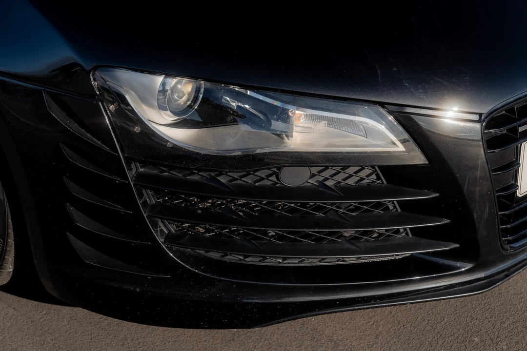 2010 Audi 42 R8 - Image 29 of 31