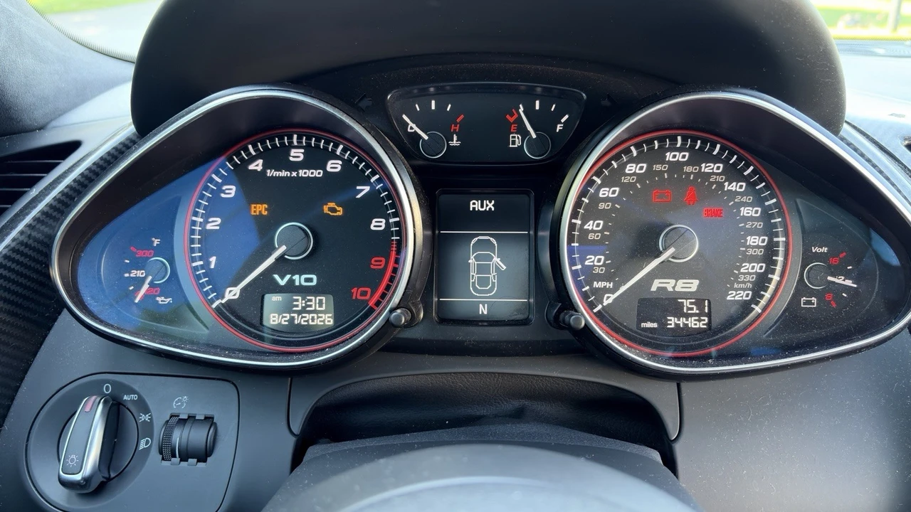 2010 Audi 42 R8 - Image 6 of 11