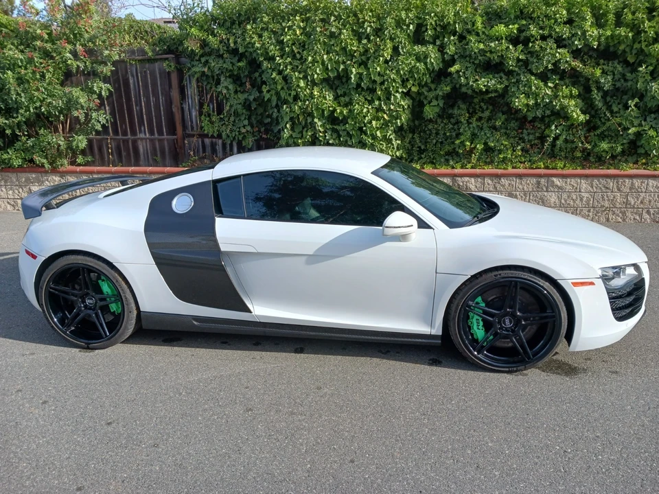 2010 Audi 42 R8 - Image 7 of 31