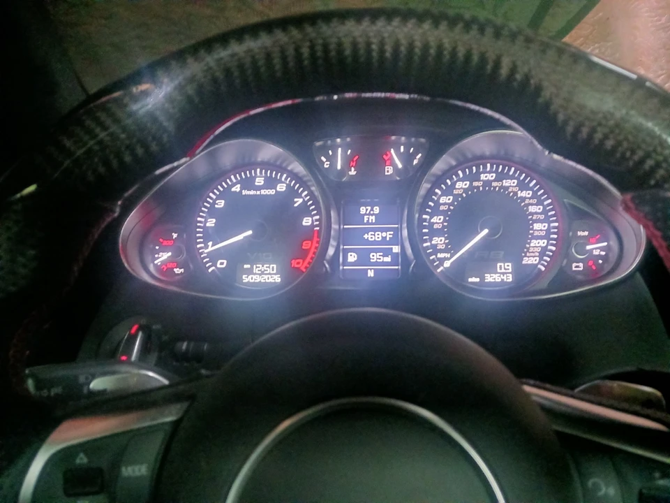 2010 Audi 42 R8 - Image 17 of 31