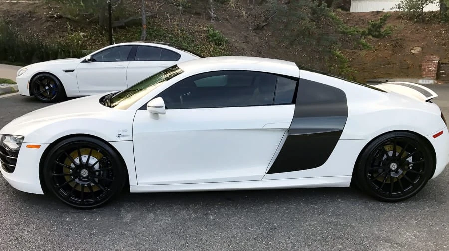 2010 Audi 42 R8 - Image 2 of 2