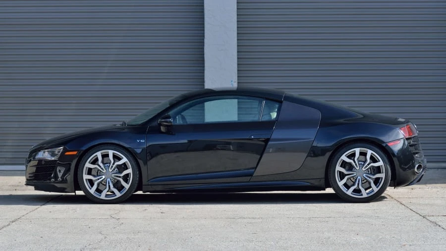 2010 Audi 42 R8 - Image 8 of 20